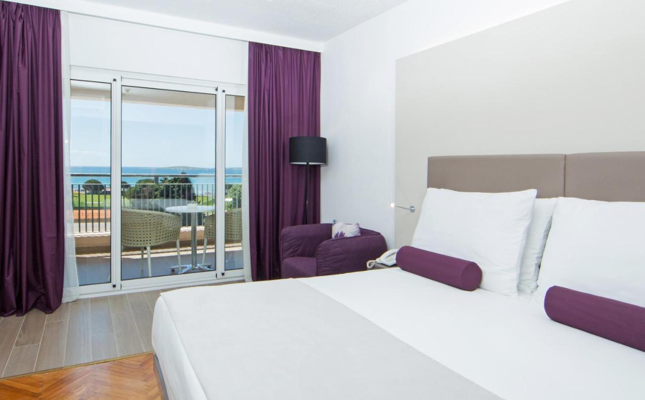Arena Hotel 梅杜林 外观 照片